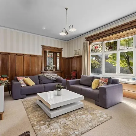 Saint Albans Sweet Retreat Villa